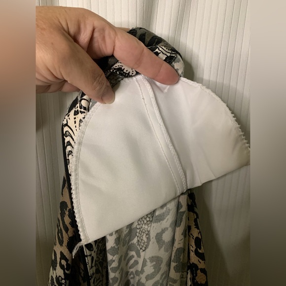 Joseph Ribkoff - Multi Print Blouse With Zipper Front And Oversized Cuffs - Picture 5 of 12